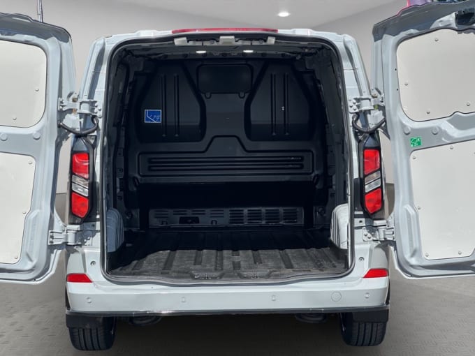 2025 Ford Transit Custom