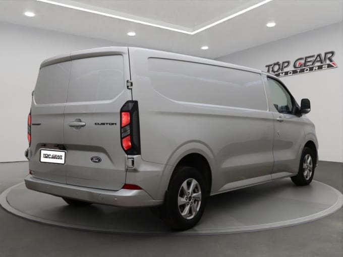 2025 Ford Transit Custom