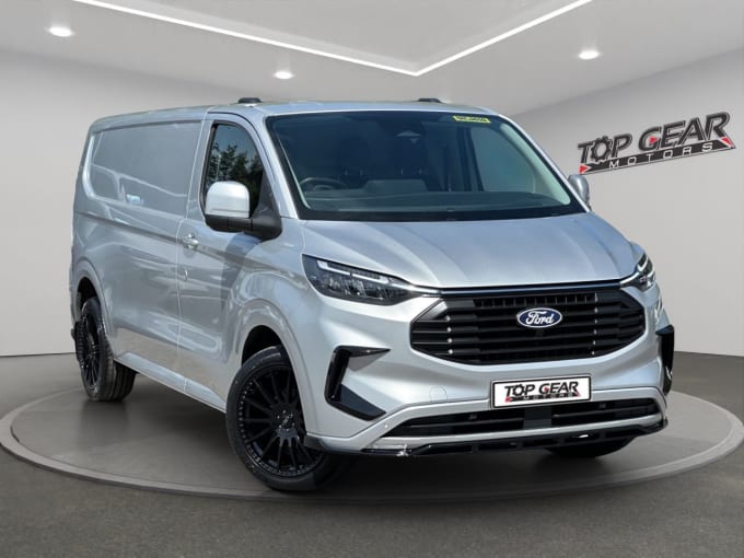 2025 Ford Transit Custom
