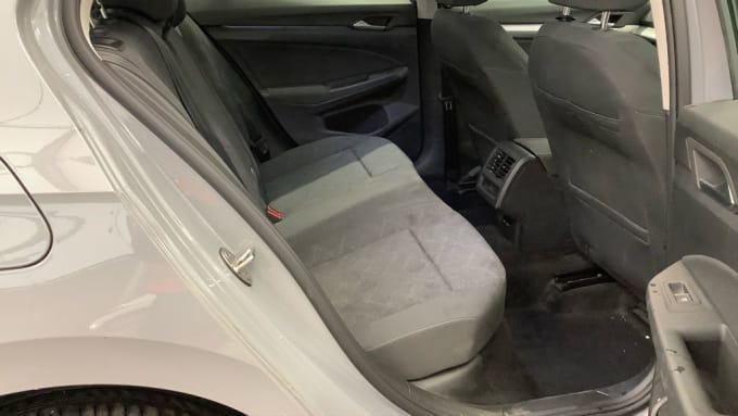 2025 Volkswagen Golf