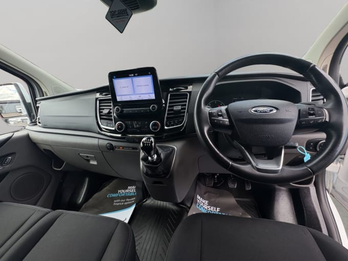 2025 Ford Transit Custom