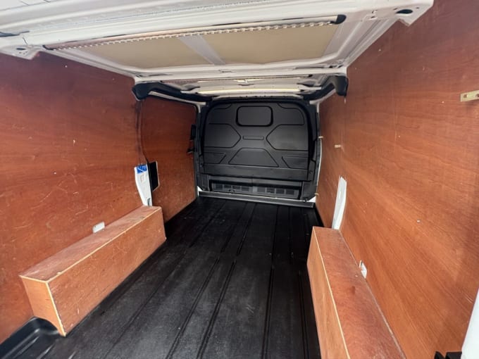 2025 Ford Transit Custom