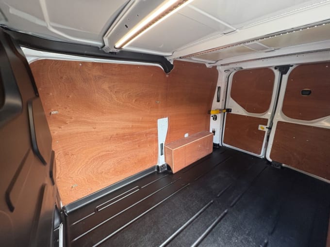 2025 Ford Transit Custom