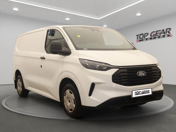 2025 Ford Transit Custom