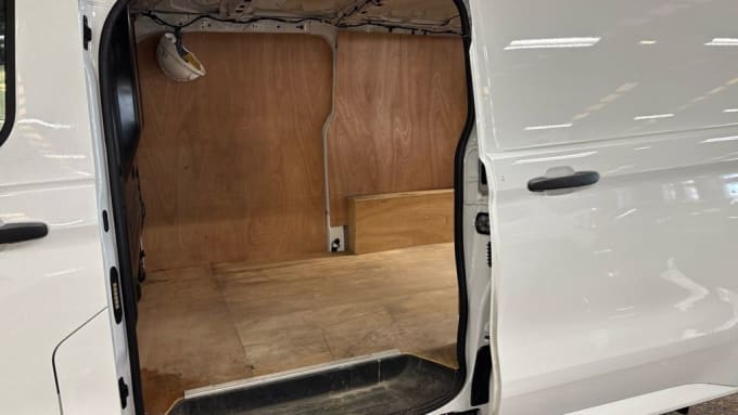 2025 Ford Transit Custom