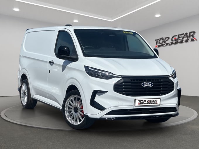 2025 Ford Transit Custom