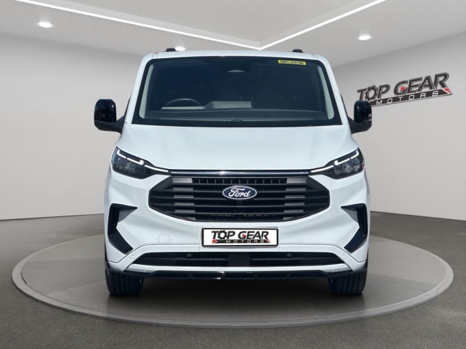 2025 Ford Transit Custom
