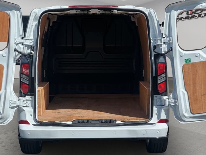 2025 Ford Transit Custom