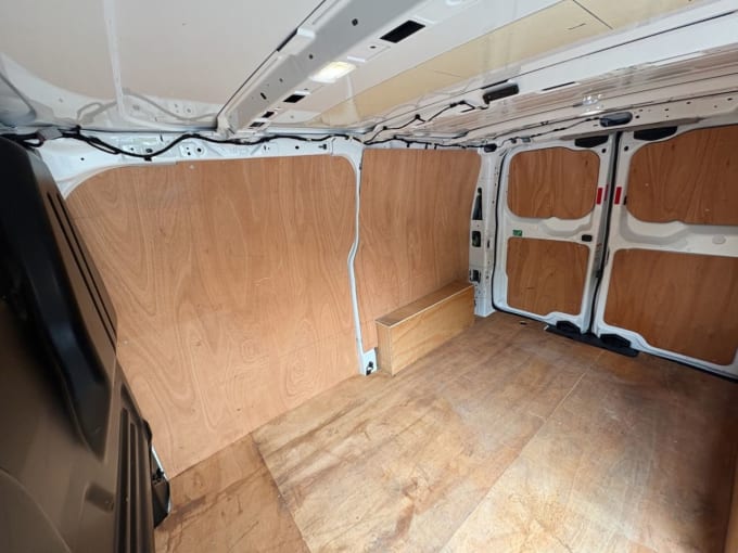 2025 Ford Transit Custom