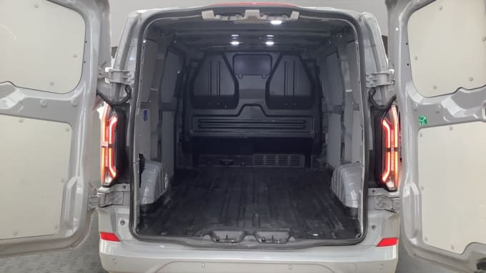 2025 Ford Transit Custom