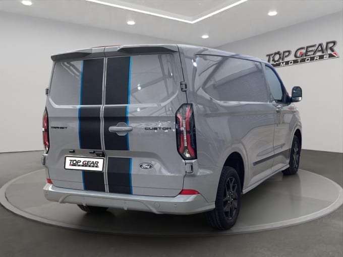 2025 Ford Transit Custom