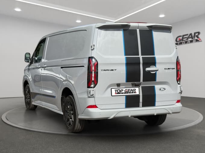 2025 Ford Transit Custom