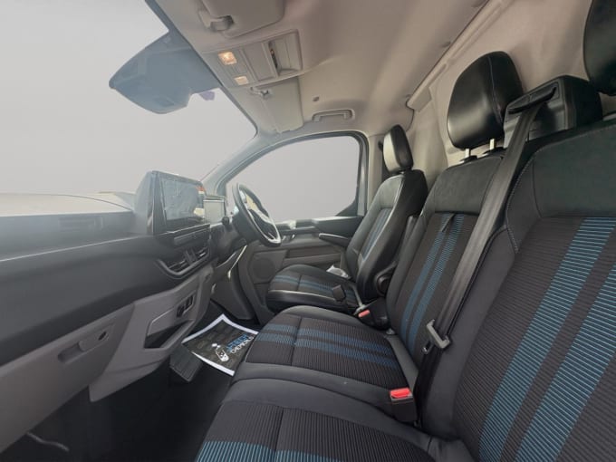 2025 Ford Transit Custom