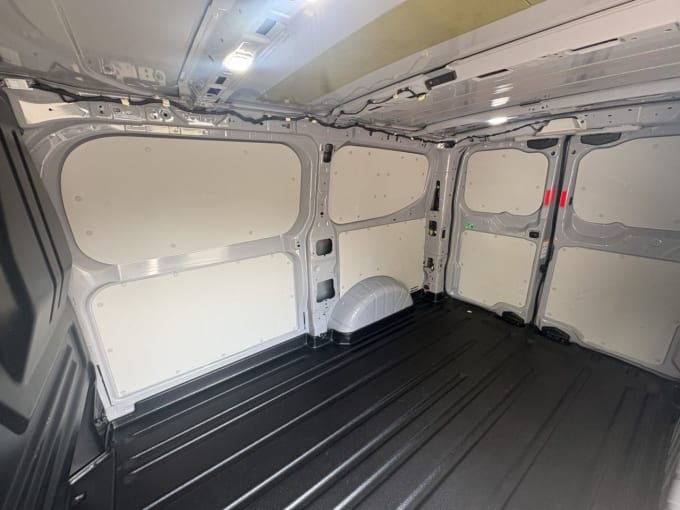 2025 Ford Transit Custom