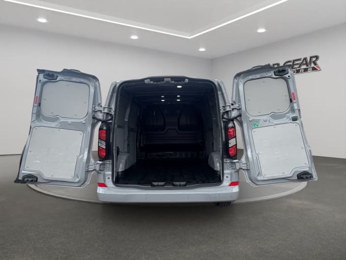 2025 Ford Transit Custom