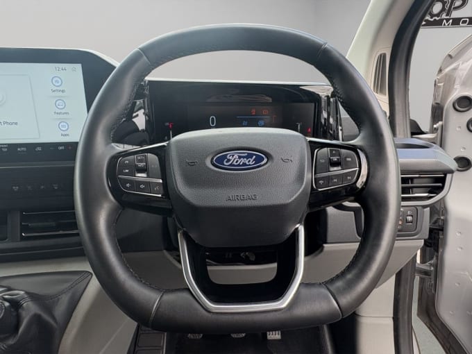 2025 Ford Transit Custom