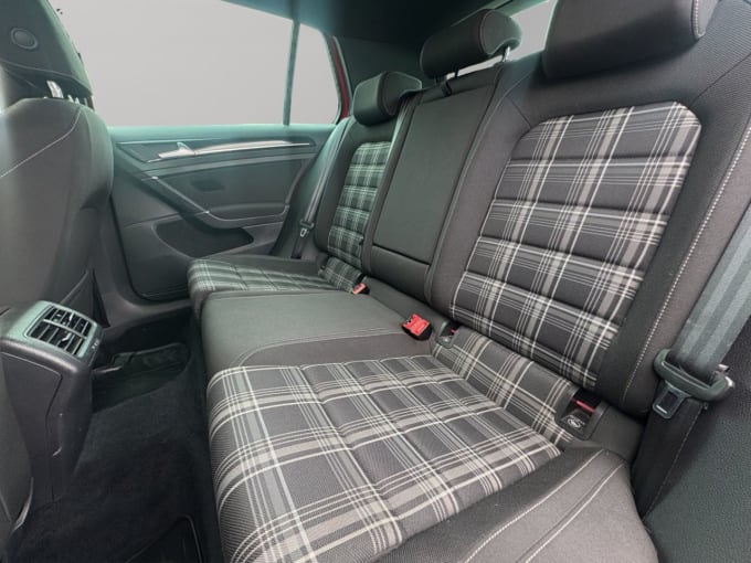 2025 Volkswagen Golf