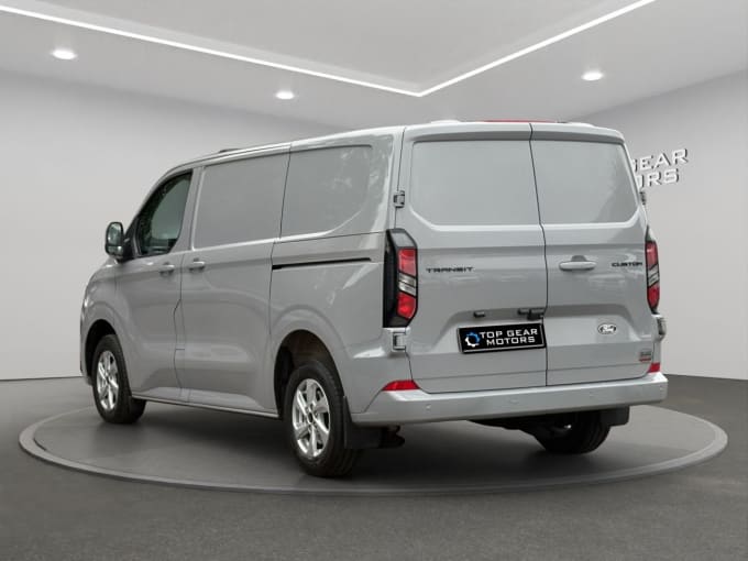 2025 Ford Transit Custom