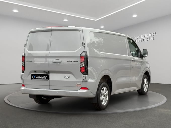 2025 Ford Transit Custom