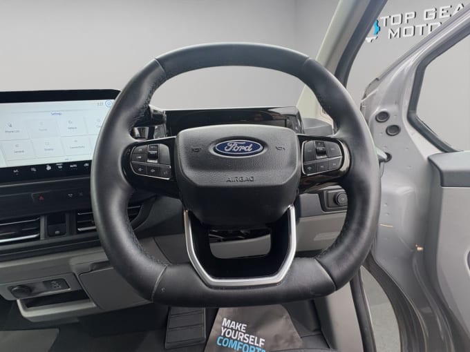 2025 Ford Transit Custom
