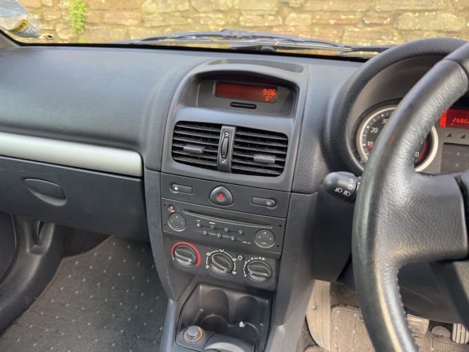 2004 Renault Clio