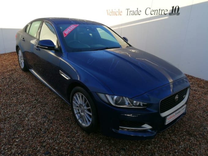 2015 Jaguar Xe