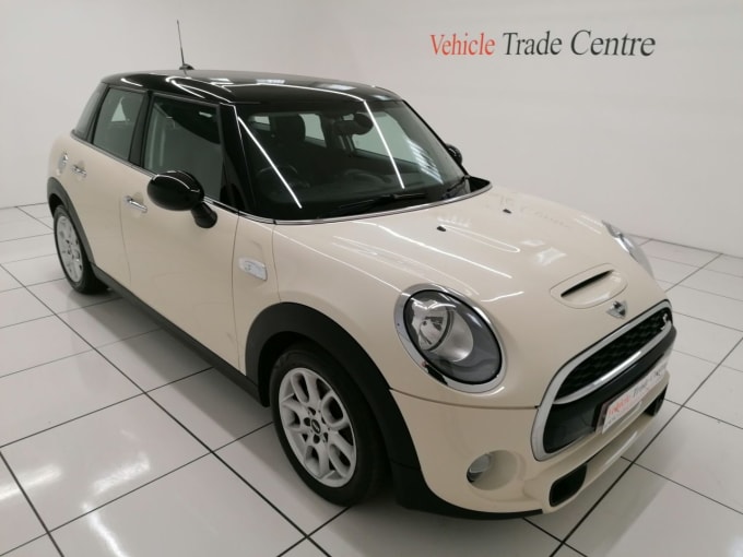 2024 Mini Hatch Cooper