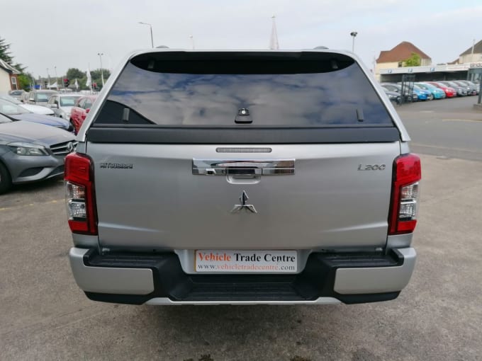 2024 Mitsubishi L200