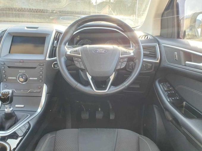 2025 Ford Edge