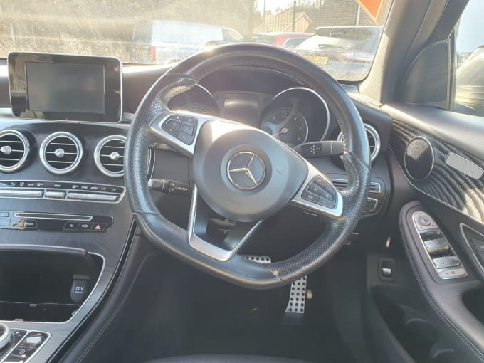 2025 Mercedes-benz Glc