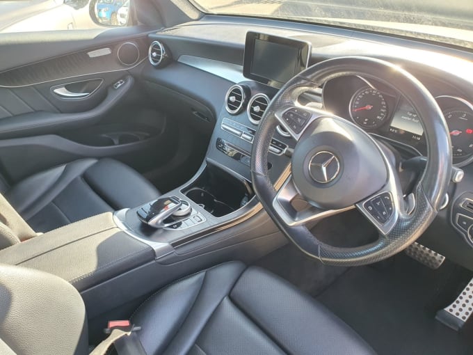 2025 Mercedes-benz Glc
