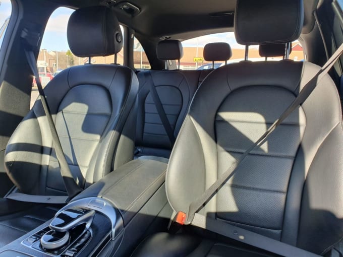 2025 Mercedes-benz Glc