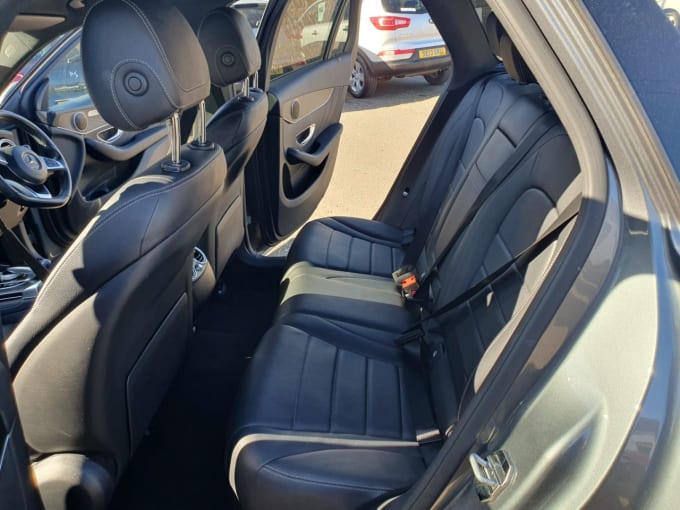2025 Mercedes-benz Glc