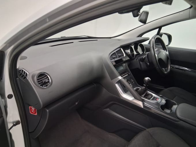 2025 Peugeot 3008