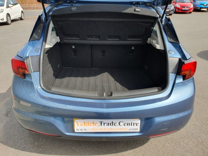 2025 Vauxhall Astra