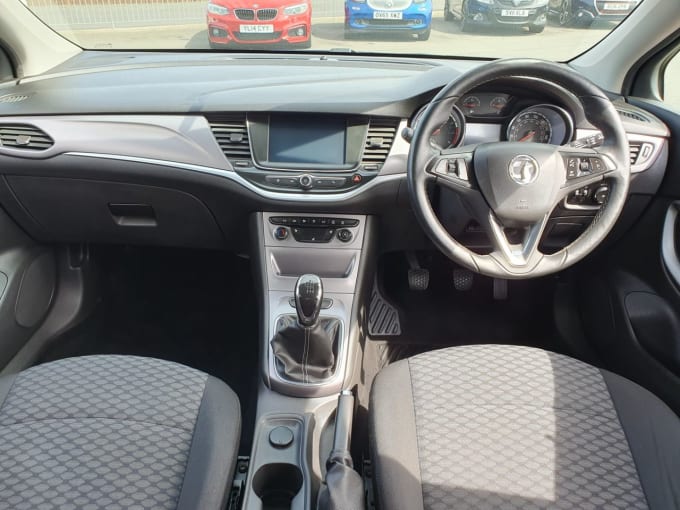 2025 Vauxhall Astra