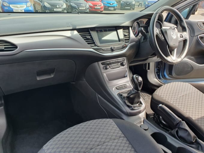 2025 Vauxhall Astra