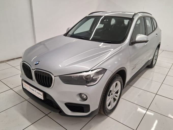 2025 BMW X1