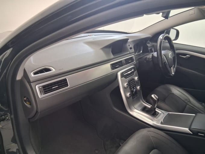 2025 Volvo V70