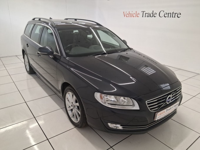 2025 Volvo V70
