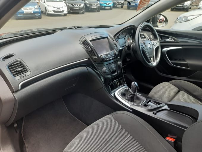 2025 Vauxhall Insignia