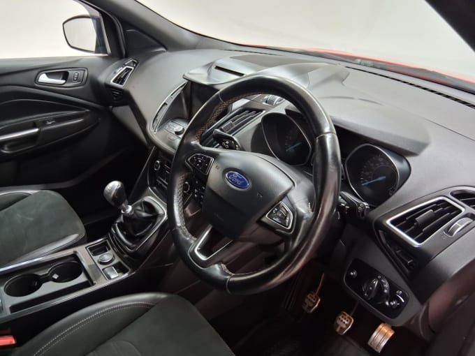 2025 Ford Kuga
