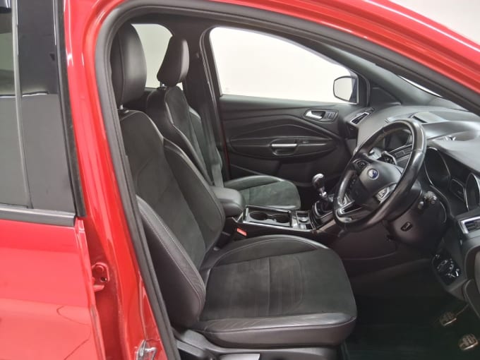 2025 Ford Kuga