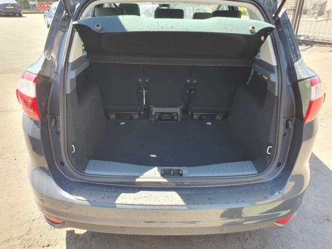 2025 Ford C-max