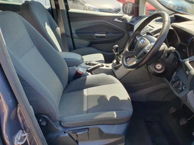 2025 Ford C-max