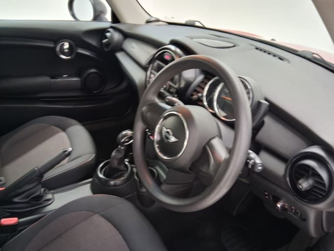 2025 Mini Hatch