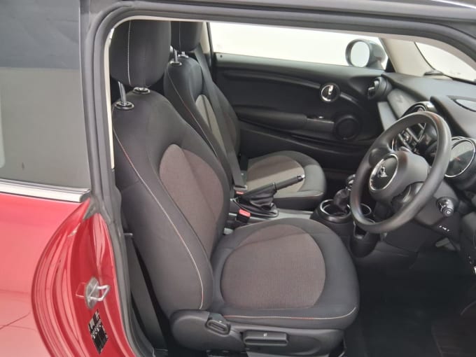 2025 Mini Hatch