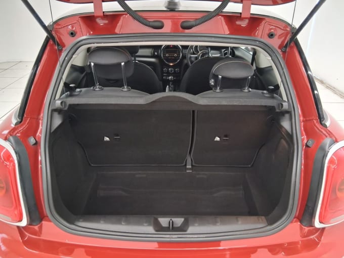 2025 Mini Hatch