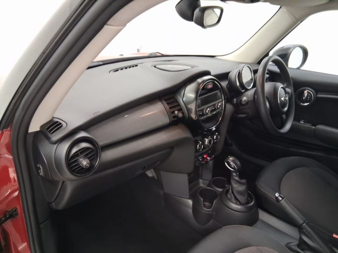 2025 Mini Hatch