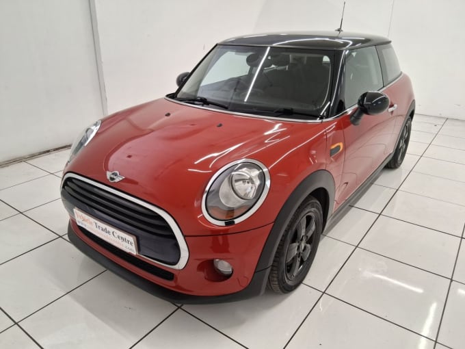 2025 Mini Hatch